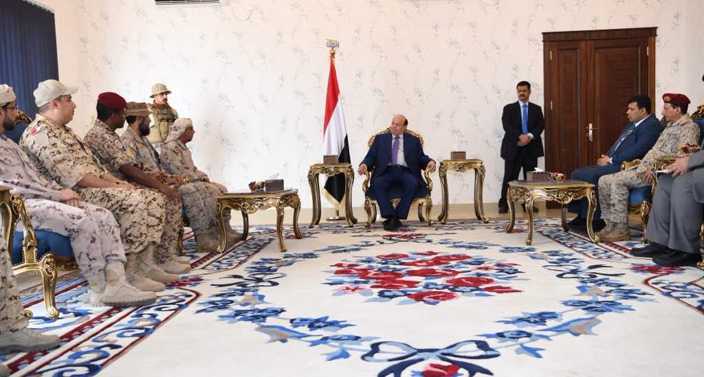 رئيس الجمهورية يستقبل قيادات عسكرية من قوات التحالف العربي