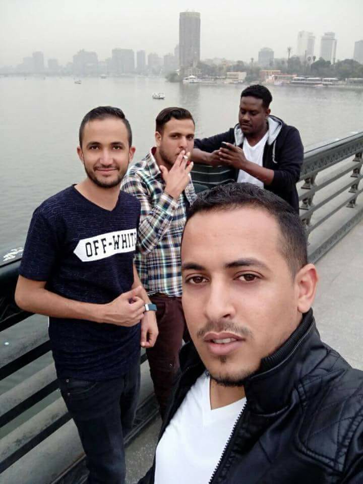 صورة تجمع الضحايا الأربعة