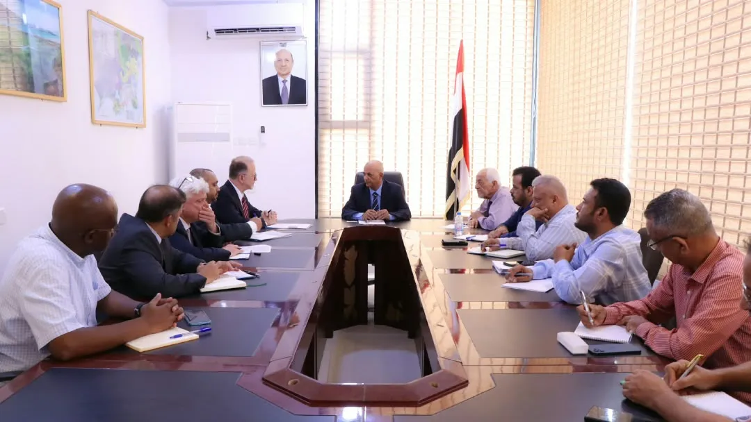 الوزير الشرجبي يبحث مع الفاو تعزيز التعاون في مشاريع المياه والبيئة