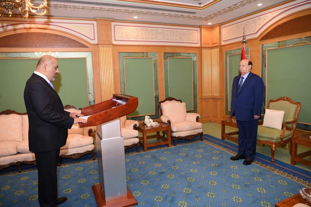 وزير الخارجية اليماني يؤدي اليمين الدستورية امام الرئيس هادي